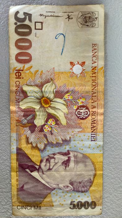 bancnote vechi: 10 bucati 5000 lei si 1 bucata 10 lei
