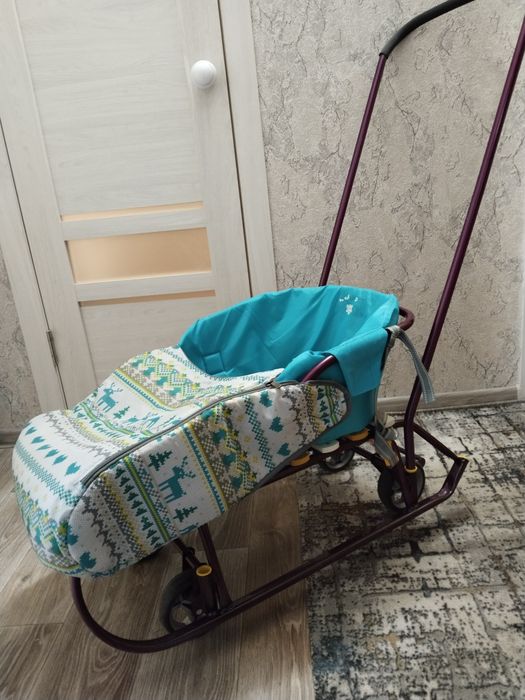 Продам санки детские