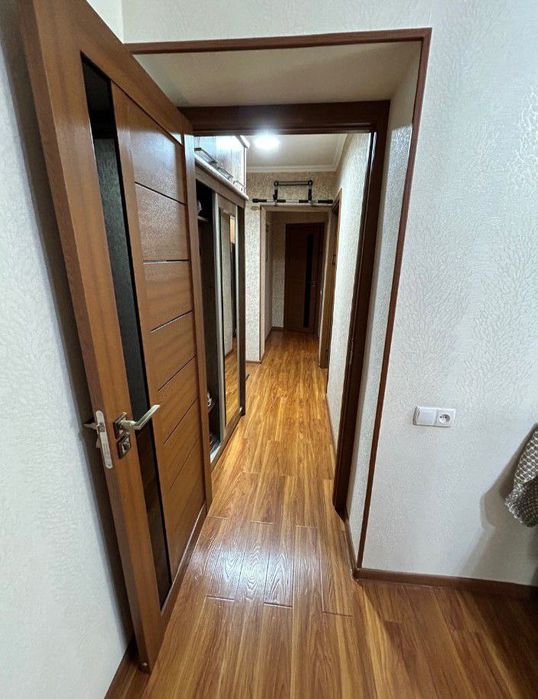 Novza metrosi oldida 2/2/4 50m² boʻlgan shinam kvartira ijaraga