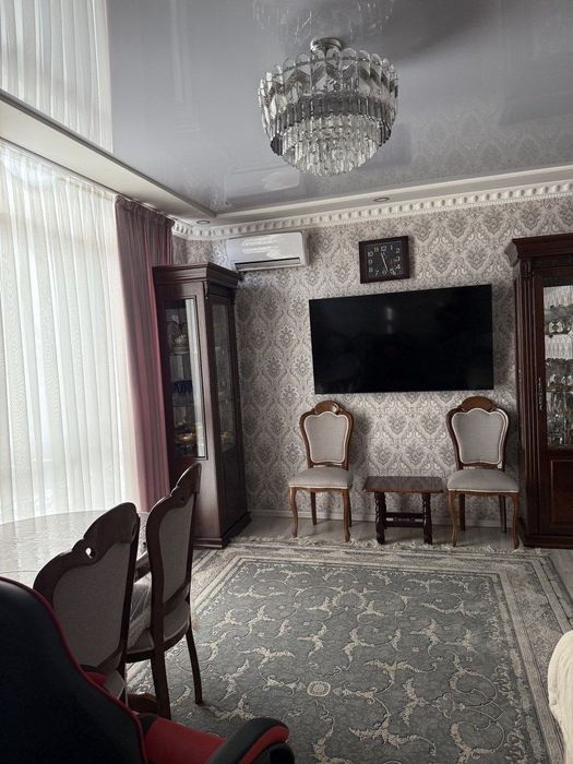 Продаётся квартира в ЖК Yetti Chinor на Юнусабад 5