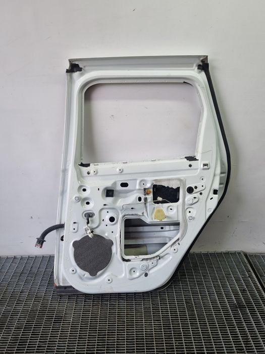 Usa Dreapta Spate Dacia Duster II - 2021 SUV 4 Usi Blanc Glacier OV369 (1519)