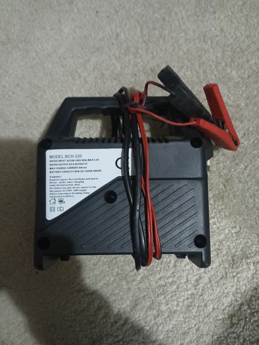 Чисто ново зарядно за акумулатор  20 евро