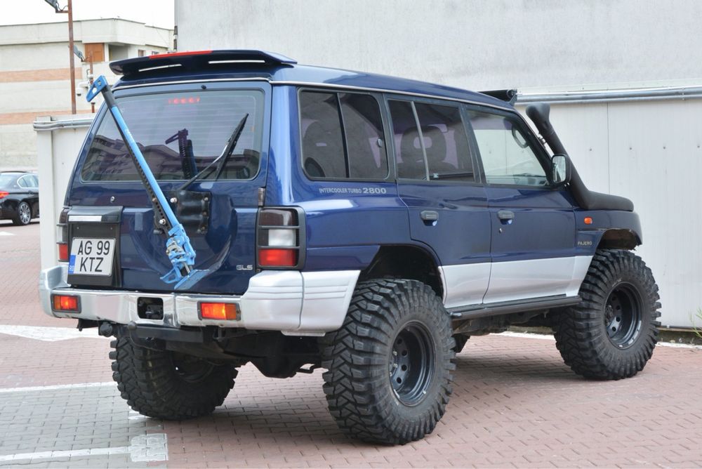 Pajero 2.8 intercooler turbo autoutilitara cu 5 locuri in acte