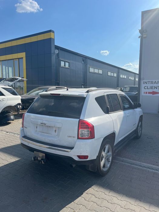 Dezmembram Jeep Compass 2.2 diesel din 2012