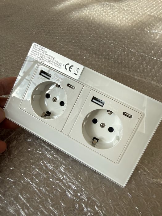 Луксозни контакти + USB USB-c и ключове