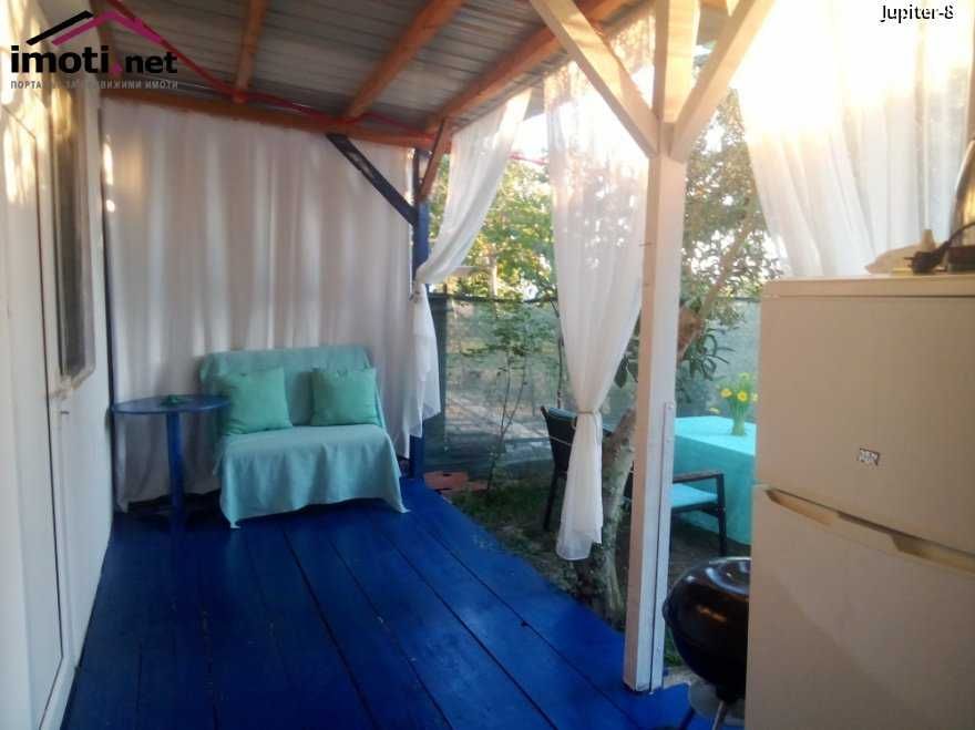 Продава бунгало за 4-ма до морето в Кариани.