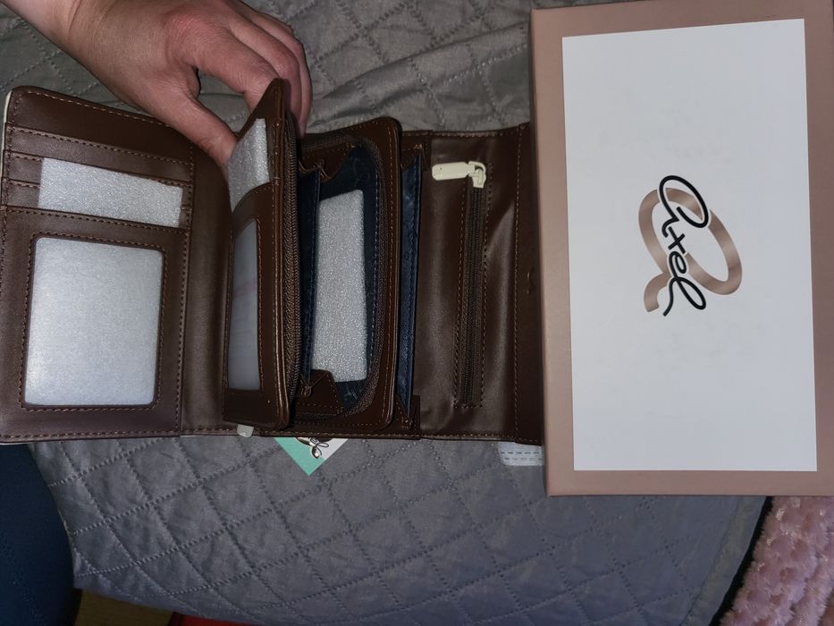 Дамско портмоне Axel