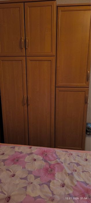 Мебель стол шкаф прихожая