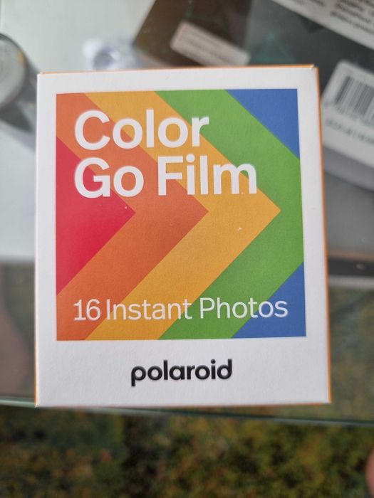 Продавам две кутии филм за Polaroid Go