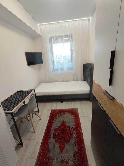 Propietar Inchiriez apartament 3 camere Nou Enegia Residence