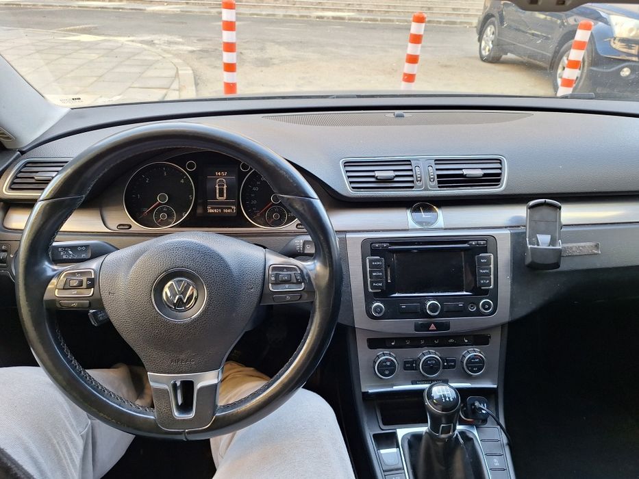 Volkswagen Passat 2012 2.0 TDI 140 CP BlueMotion