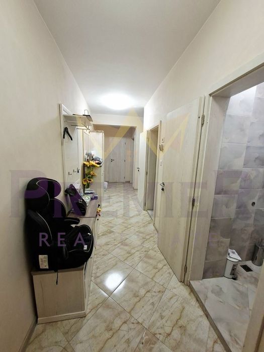 Продава се Тристаен апартамент в Варна, Цветен квартал - 113 кв.м за 1354 €/кв.м - Снимка #7