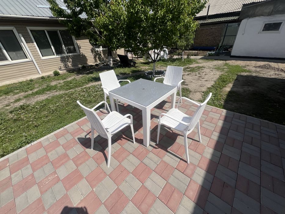 Столы стулья Под Ротанг