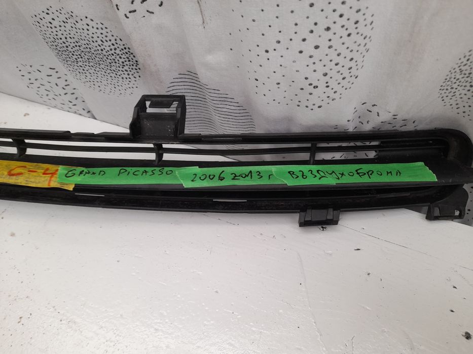 Грил решетка въздухобрана Citroen C4 Grand Picasso