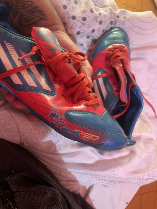 Бутонки Adidas F10  Номер 39 и 1/3