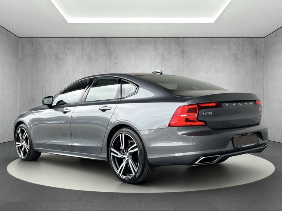 Volvo S90 T8 AWD R-Design Plug-in Hybrid