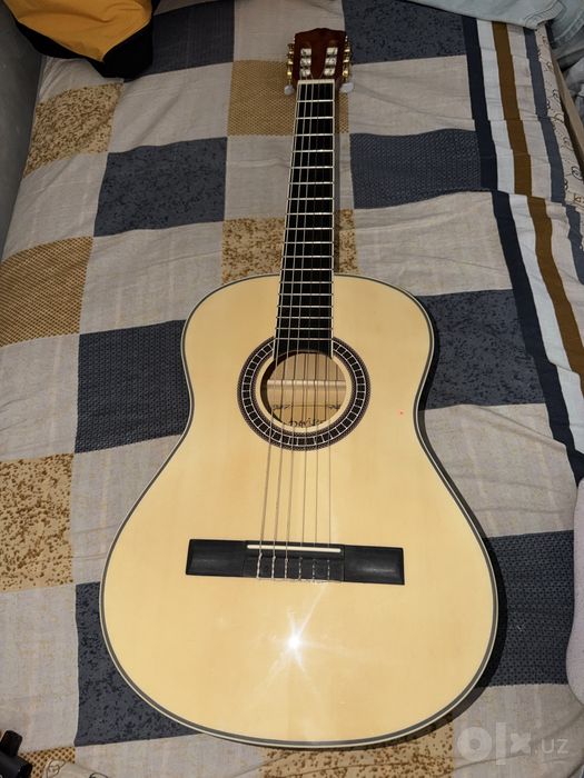 Classical Deviser Guitar