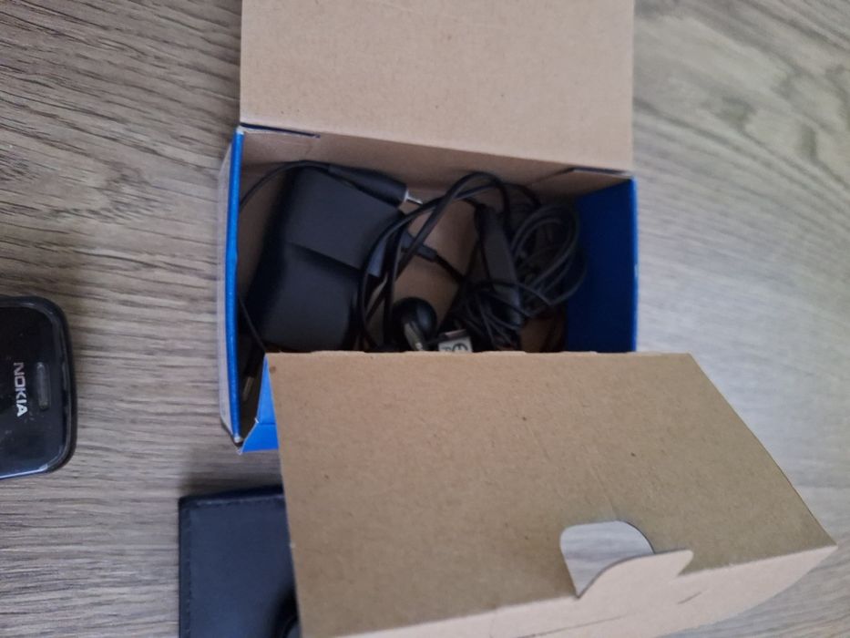 Сет стари телефони