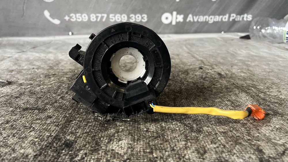 Toyota Avensis 2012- лентов кабел