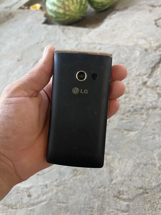 срочно! телефон LG