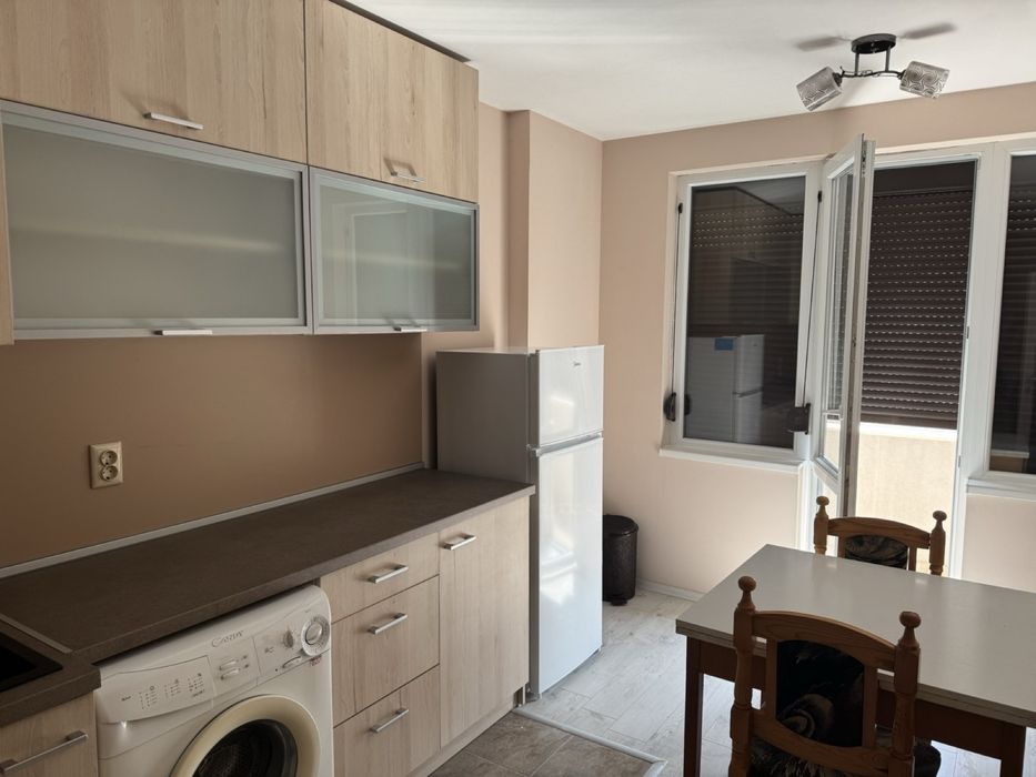 Дава се под наем Двустаен апартамент в Благоевград, Бялата висота - 43 кв.м за 298.86 € - Снимка #8