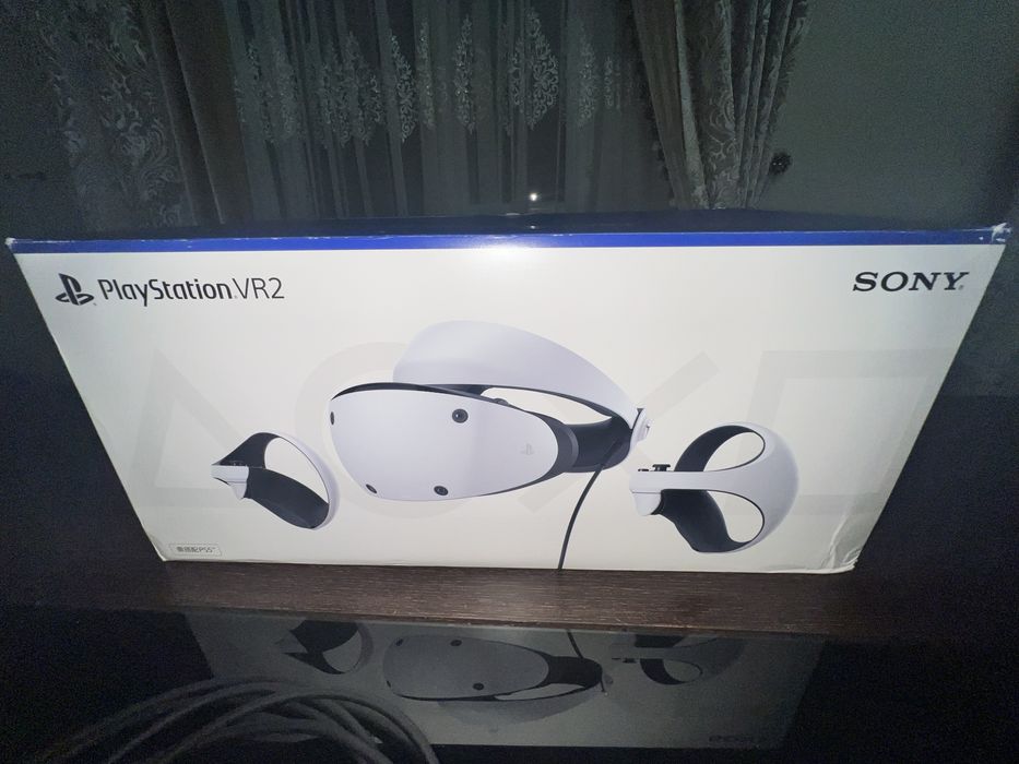 Продам почти новый VR 2 play station