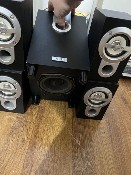 Продам колонки с сабвуфером