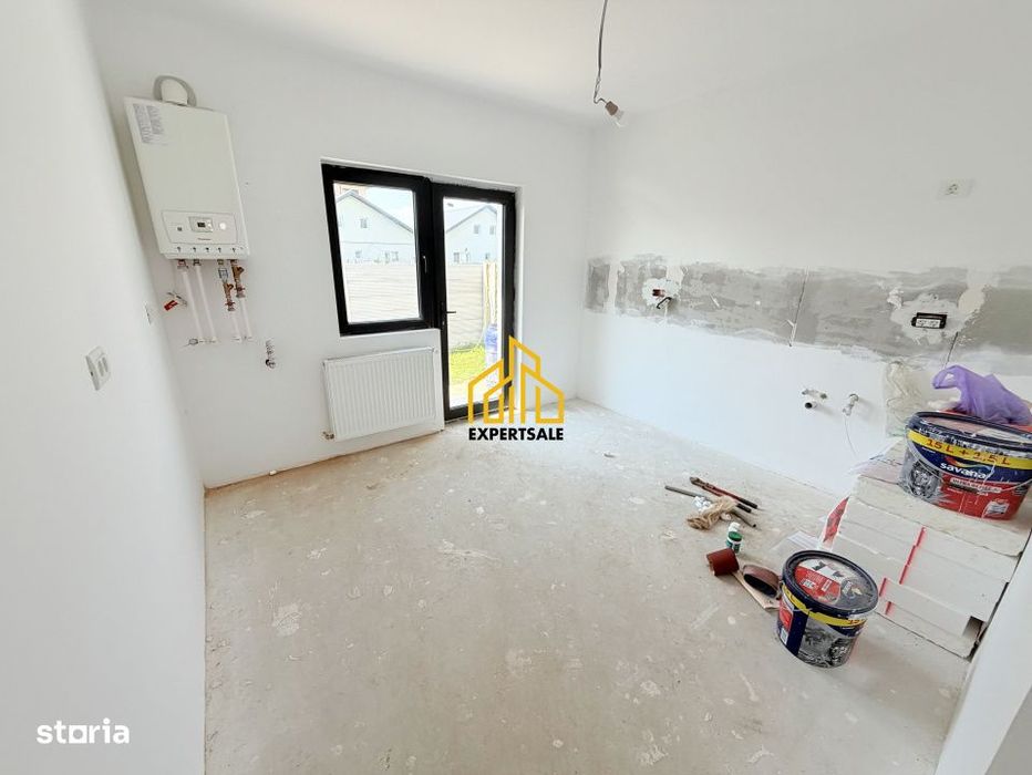 ⸻   Casa 3 camere + mansarda, teren 378 mp – Bragadiru, zona Crisu
