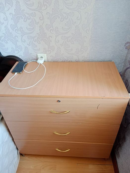 Продаётся газ, комод, стол