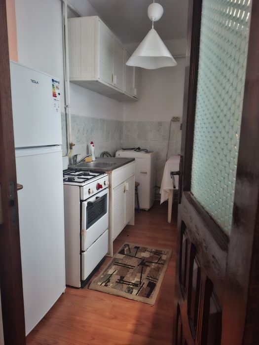 Închiriez apartament 2 camere