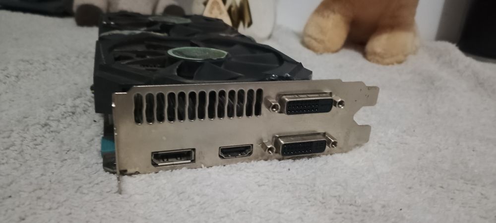 Відеокарта NVIDIA 660 на 2 ГБ