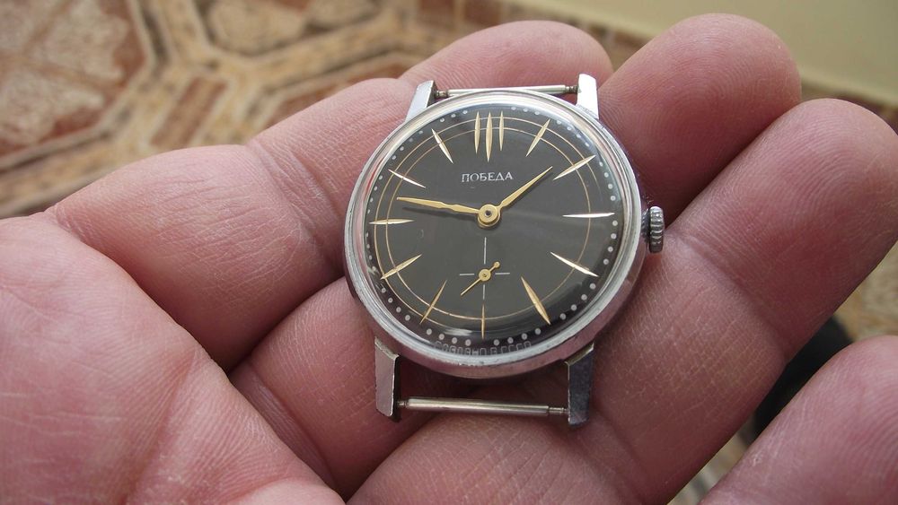 ЧАСОВНИК - ПОБЕДА - 15кам. -- СССР --