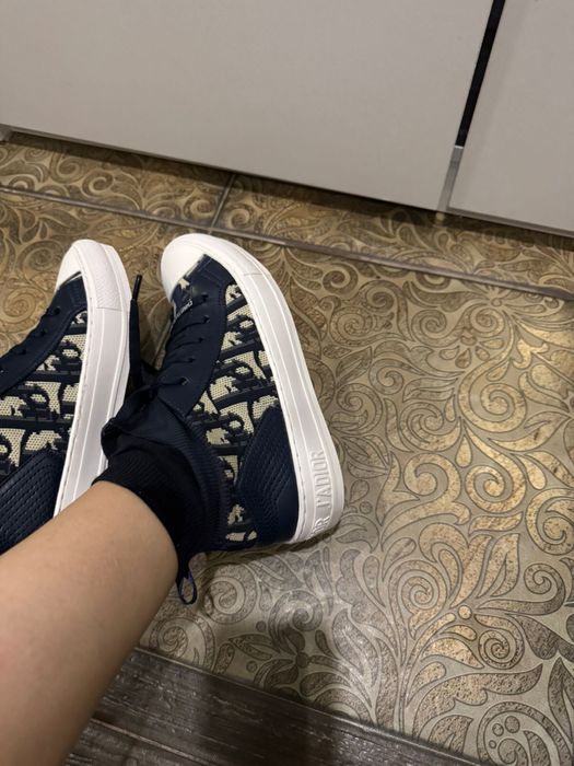 Продам кеды DIOR