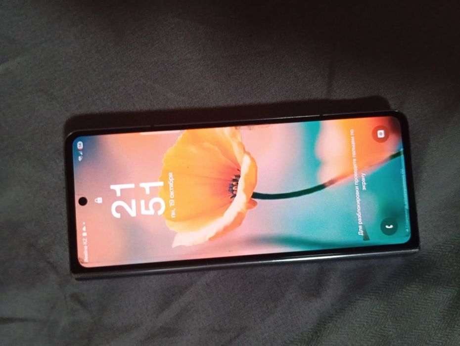 Samsung ZFold 4 продам