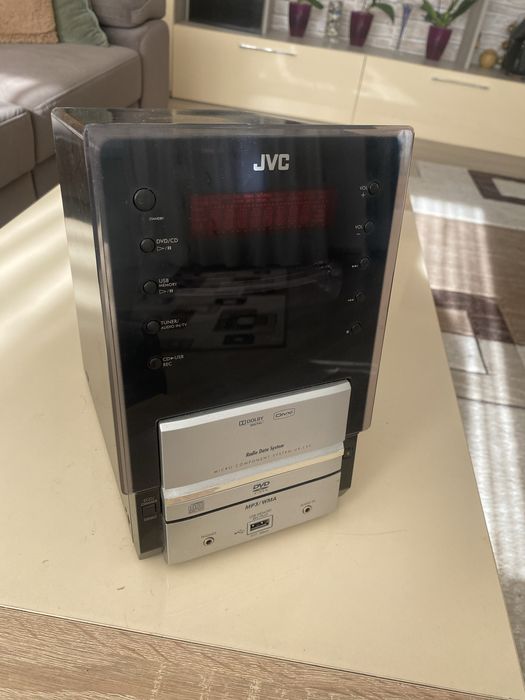 Mini combina JVC UC-L5V