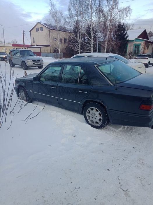 Продам Мерседес 124