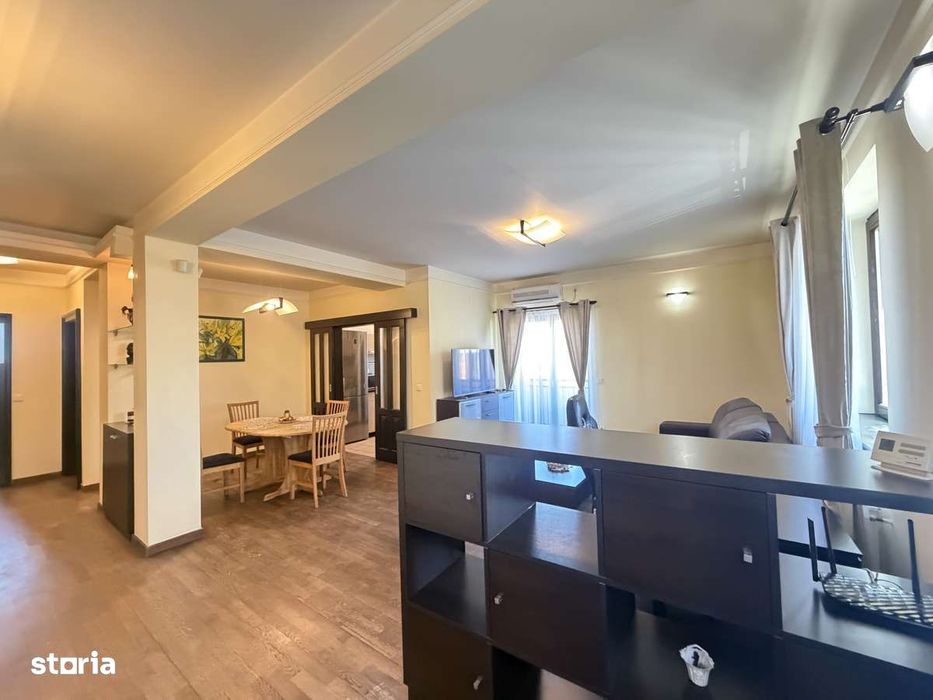 Apartament 3 camere, balcon, Cetate