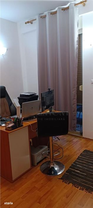 Aradului - Lift - 4 Camere - 2 Bai - Decomandat - Centrala - Clima - L