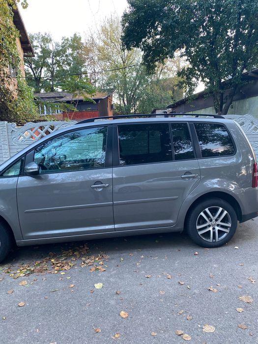 VOLKSWAGEN Touran 2009 — imagine 2