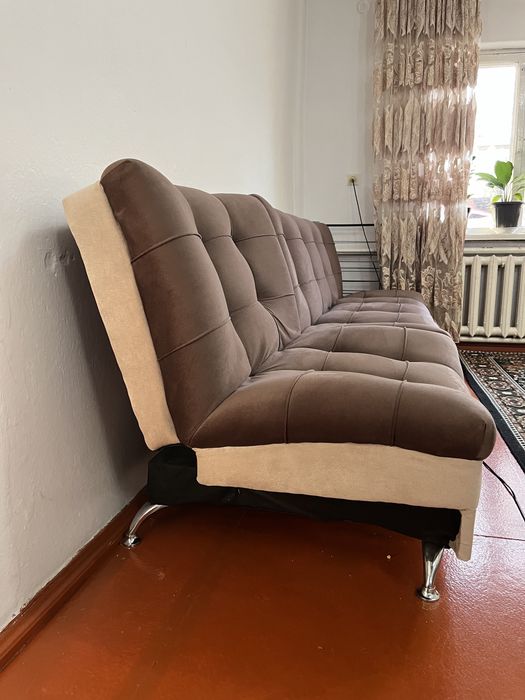 Диван с креслами для гостиной