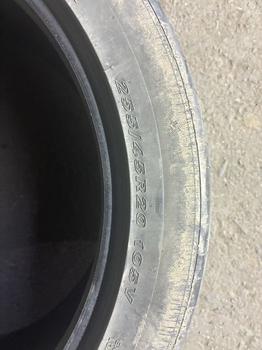 Продам шины лето 255/45 R20