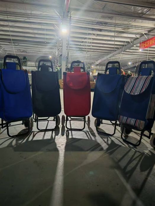 Складная тележка с сиденьем