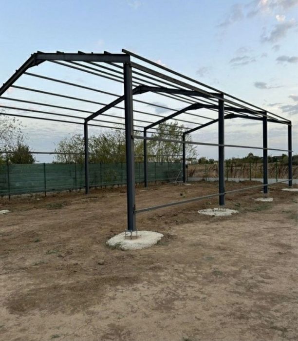 Vând hală metalica 25x10x4