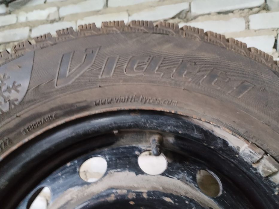 Зимние колеса 185/70 R14
