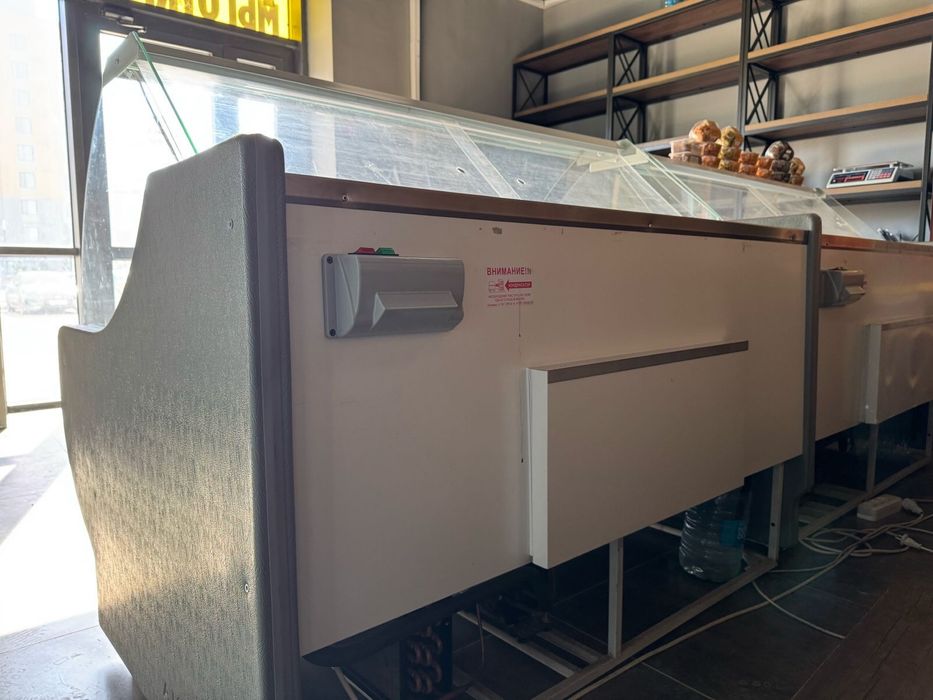 Витринный холодильник, б/у