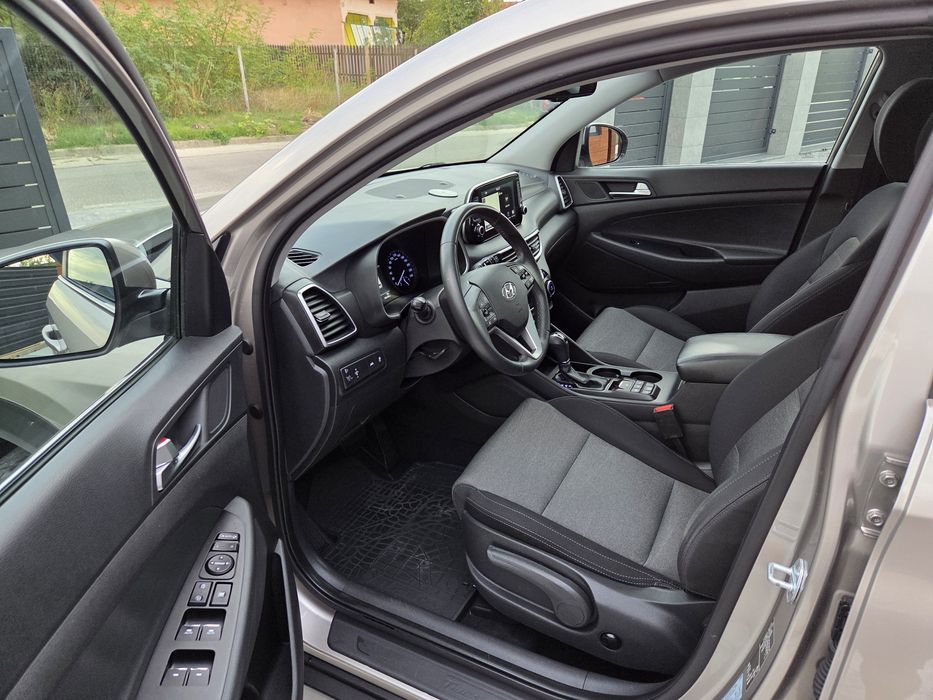 HYUNDAI TUCSON / Facelift  / 1.6 Diesel  Euro 6  / Panoramic