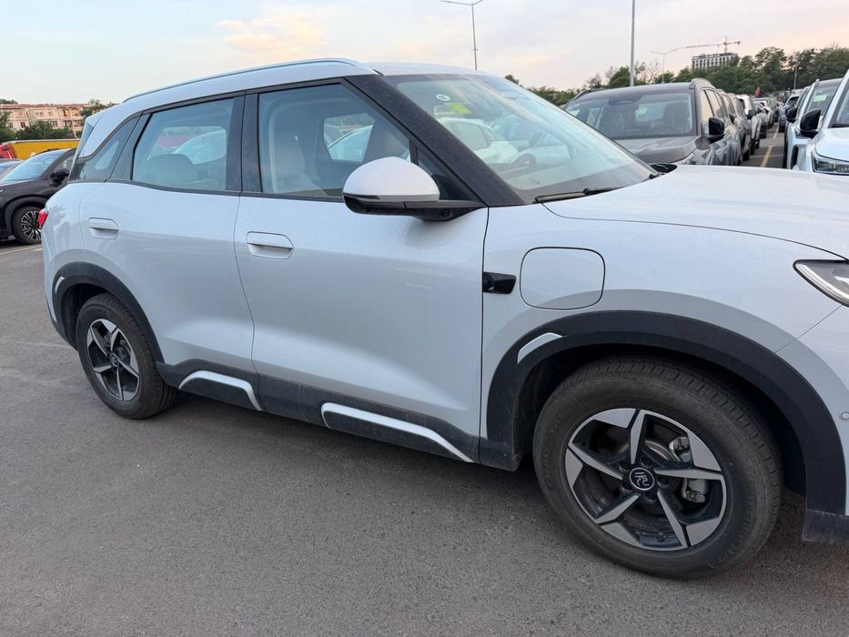 Byd yuan up 2025