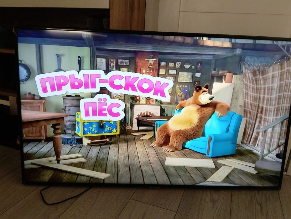 Продам большой телевизор  Samsung 4k smartsmart