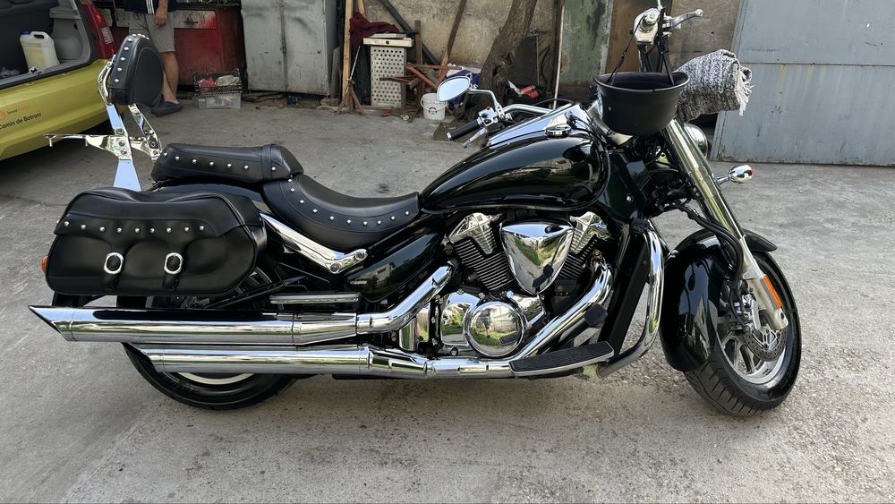 Suzuki Intruder VLR1800 / Boulevard C109RT