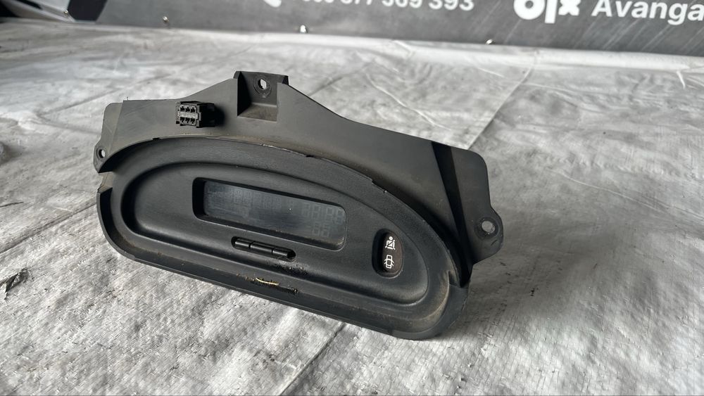 Дисплей Renault Scenic 1